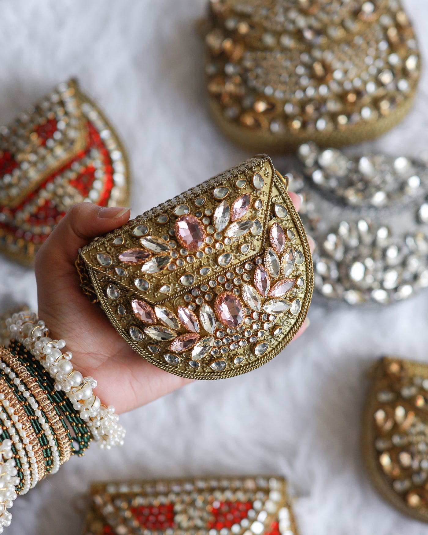 ROSHANI CLUTCH