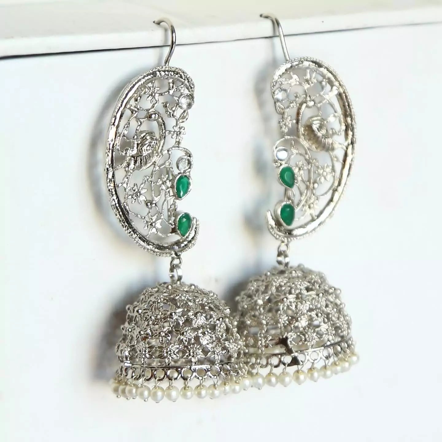 URVI EARRINGS