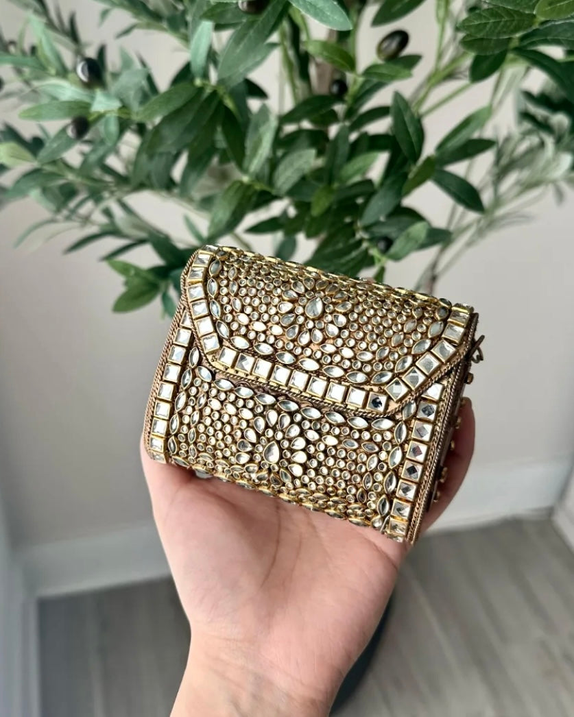 RUBINA CLUTCH