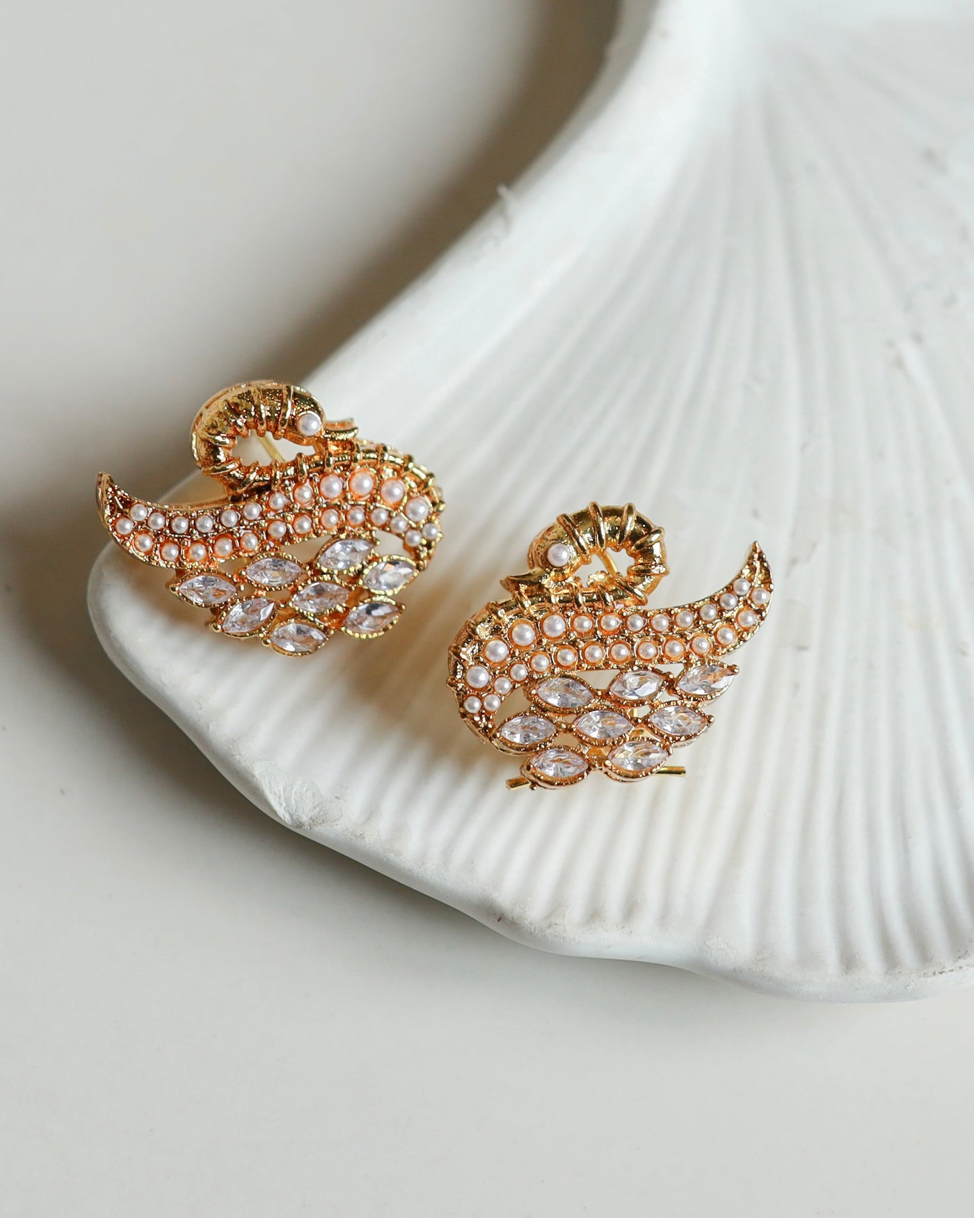 SWAN EARRINGS