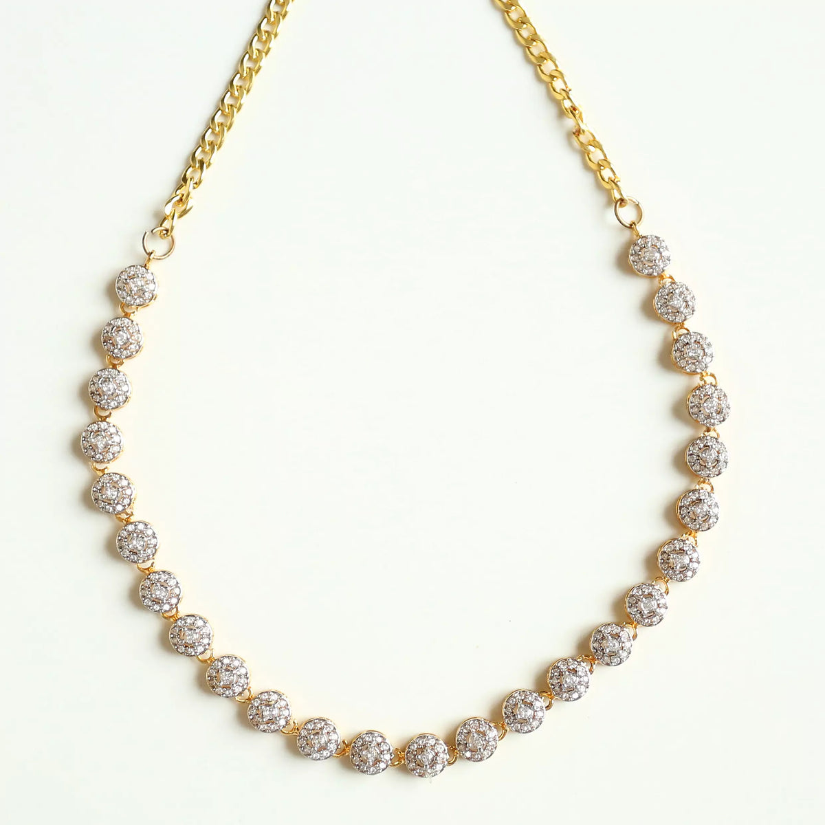 NOORA NECKLACE