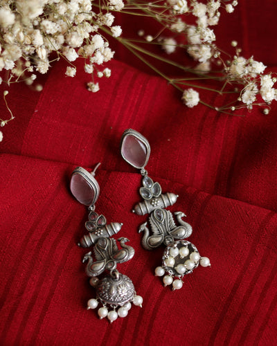 VAMIKA EARRINGS