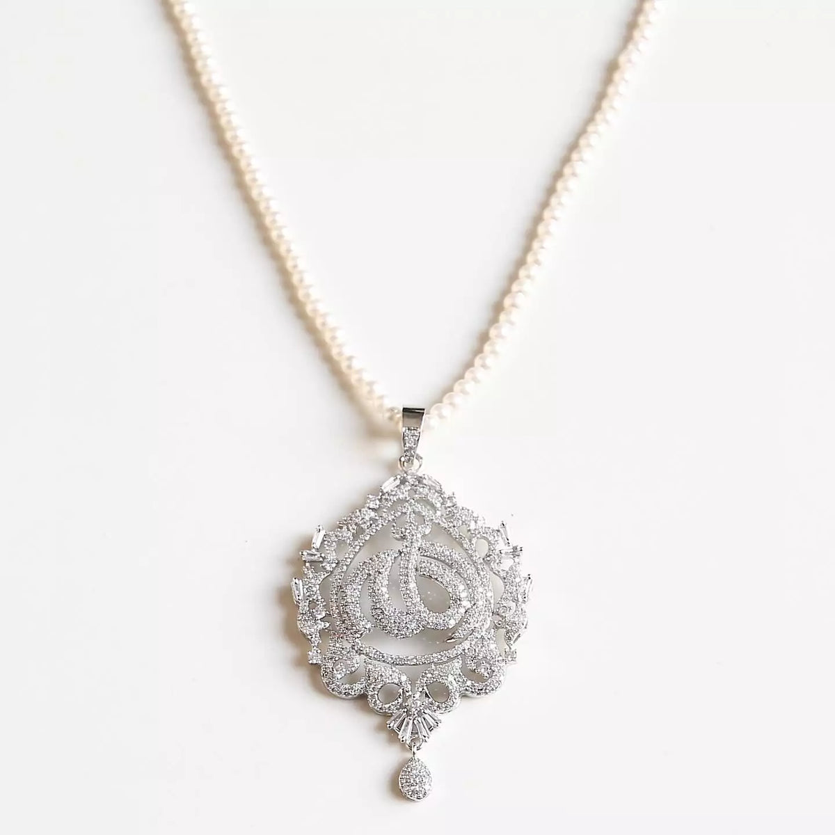 AL-BAARI PENDANT