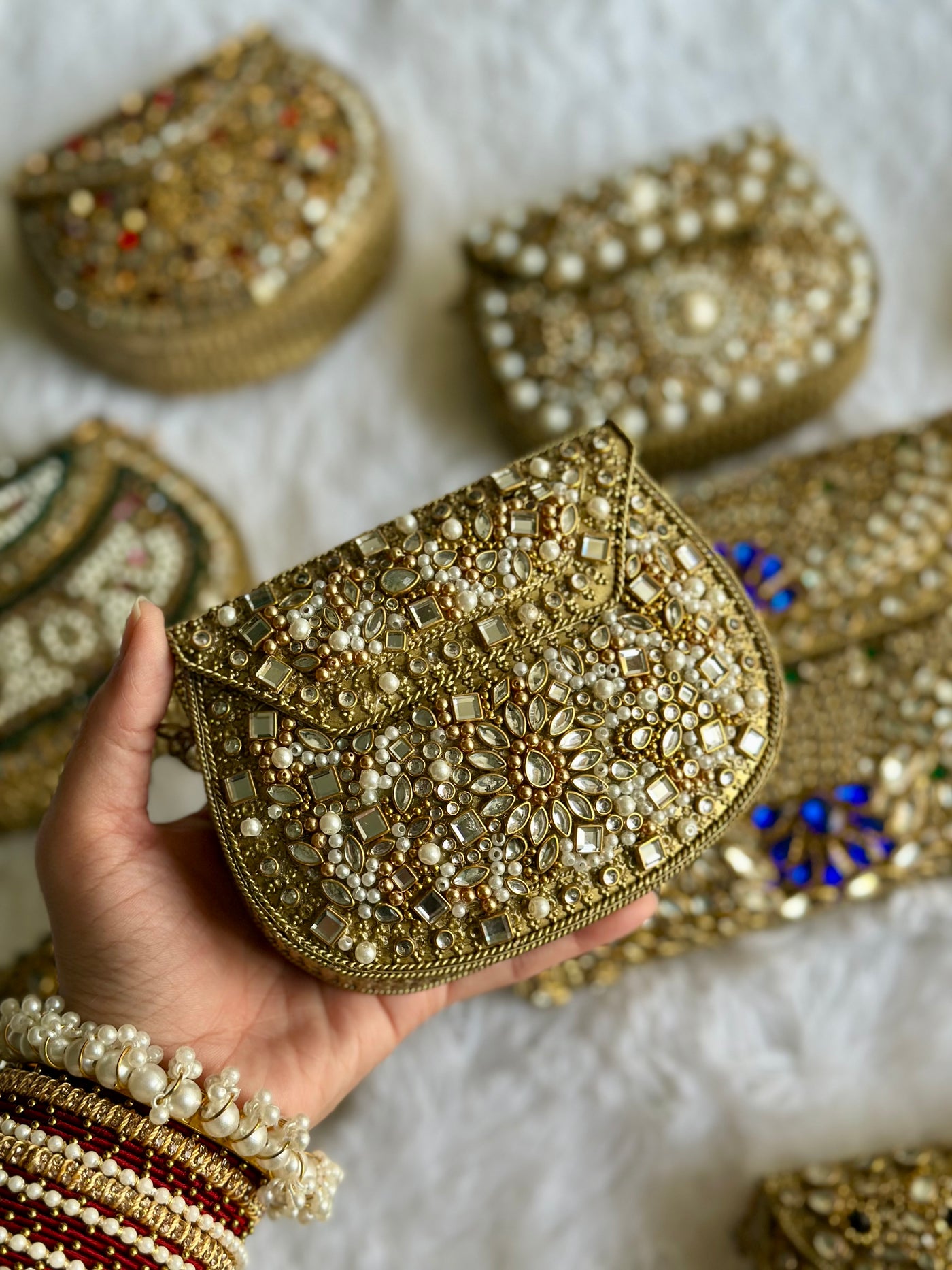 GULNOOR CLUTCH