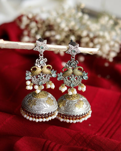 ARNIKA EARRINGS