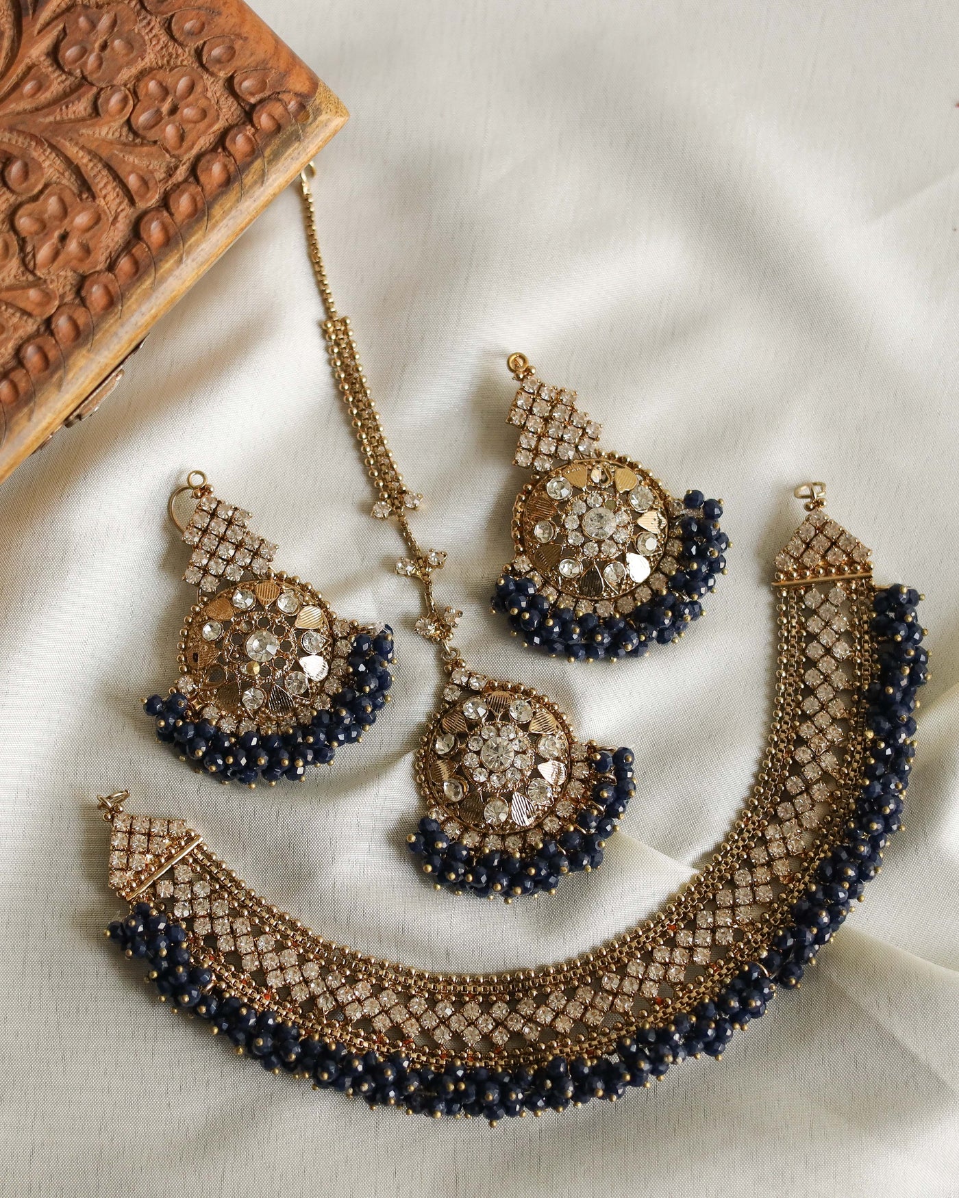 HEENA SET