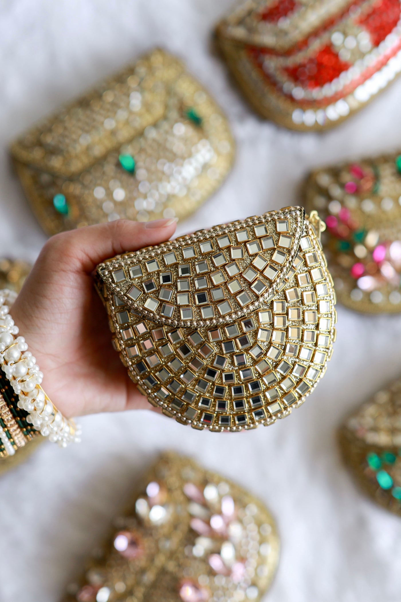 FARIYA CLUTCH
