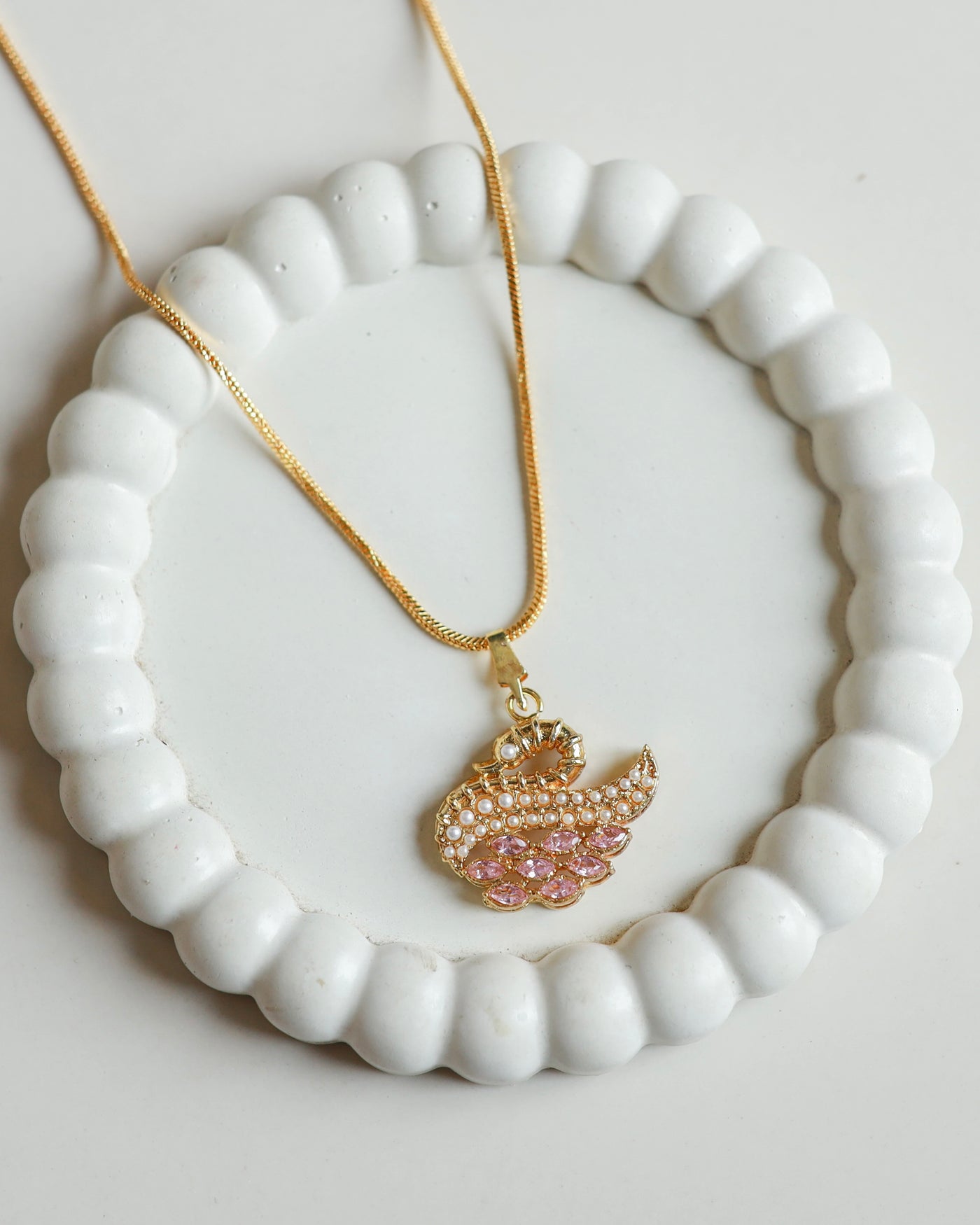 SWAN PENDANT