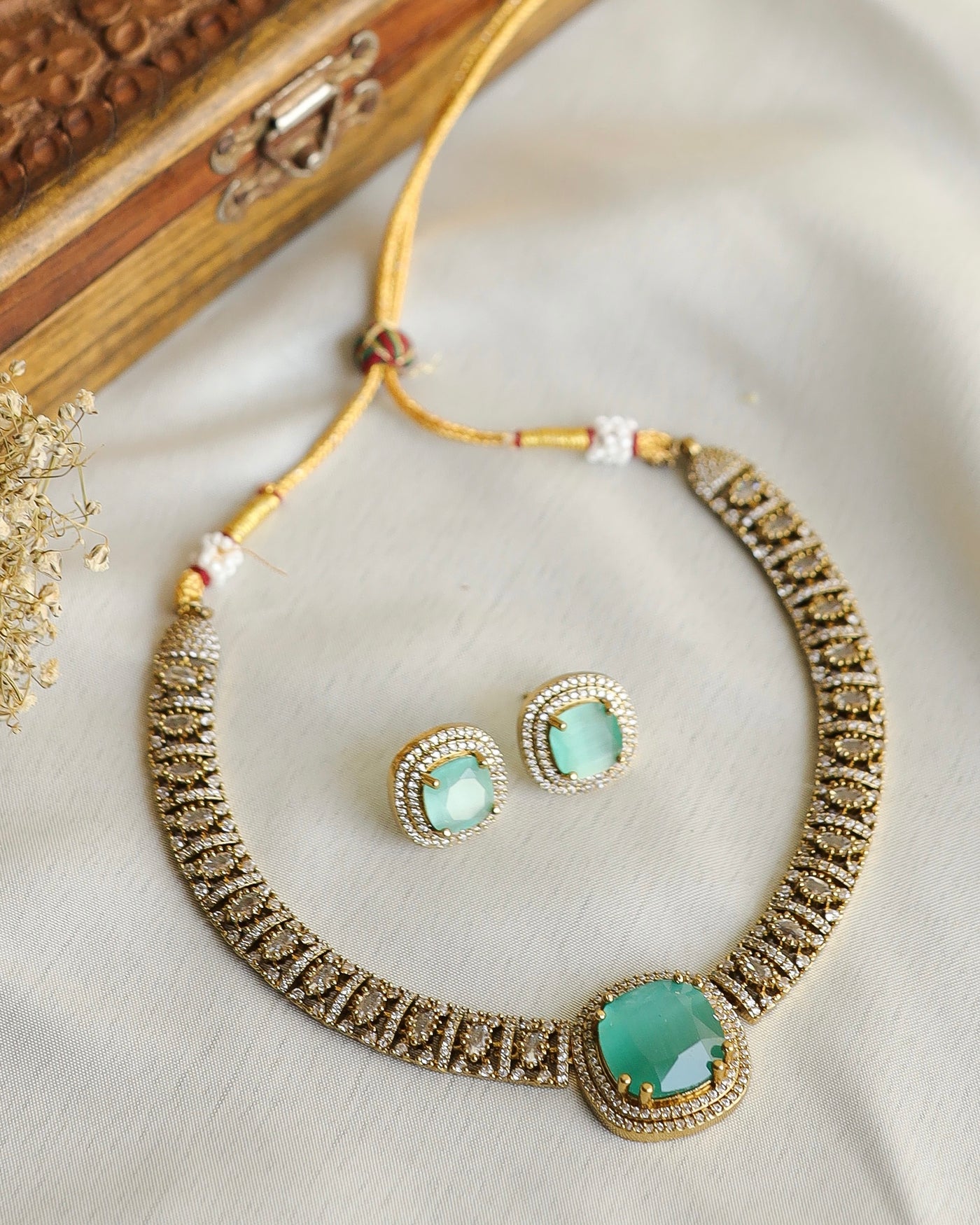 SAARIKA SET