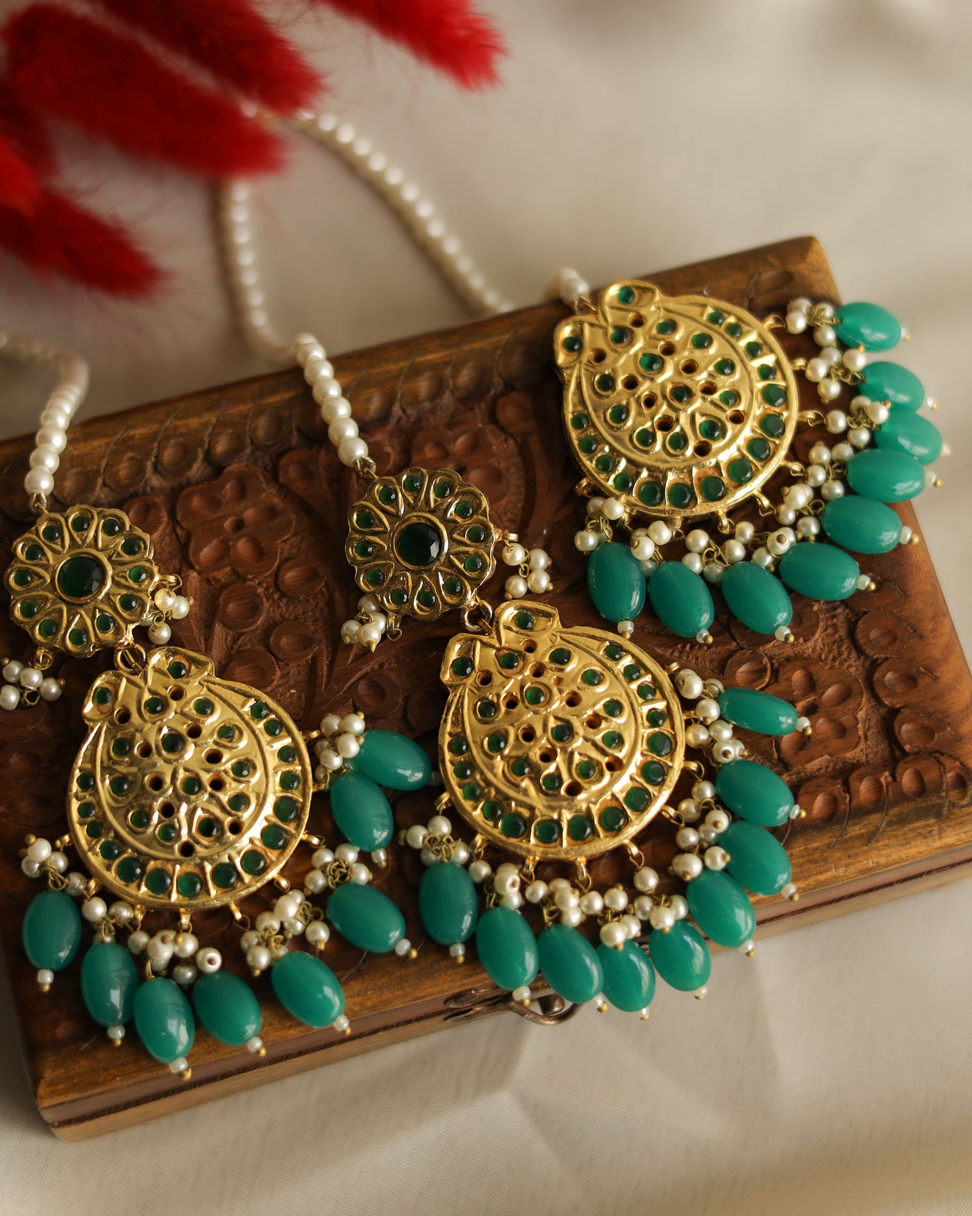 NIHARIKA SET