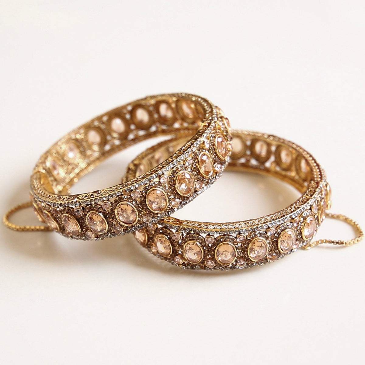 DAANO BANGLES