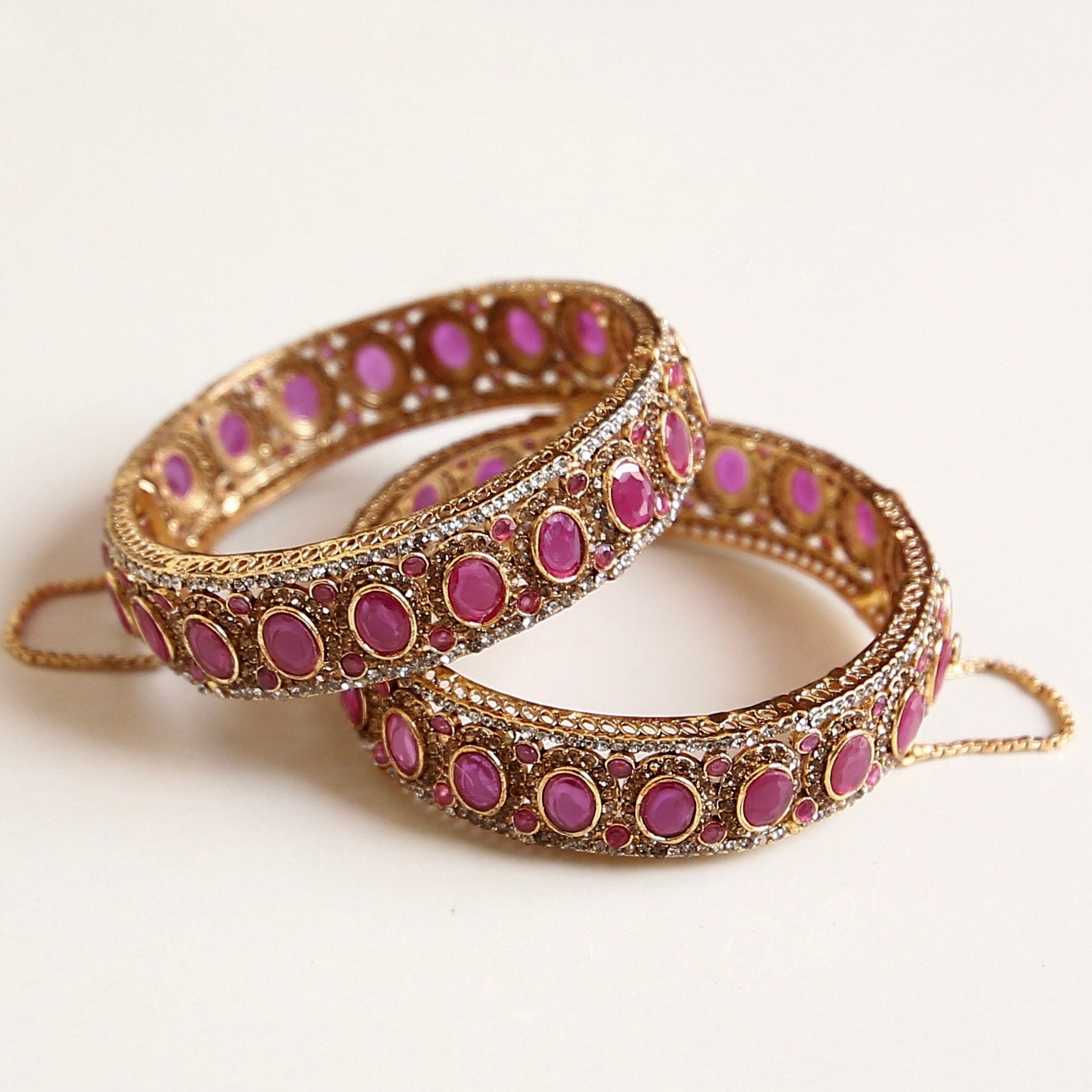 DAANO BANGLES