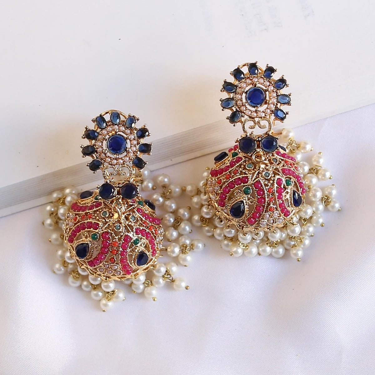 LINYA EARRINGS