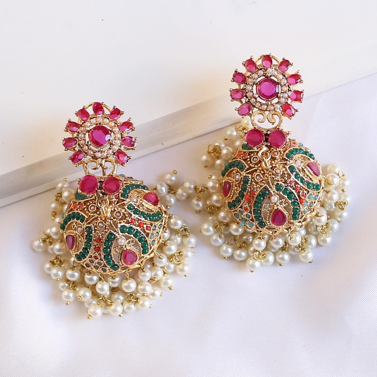 LINYA EARRINGS