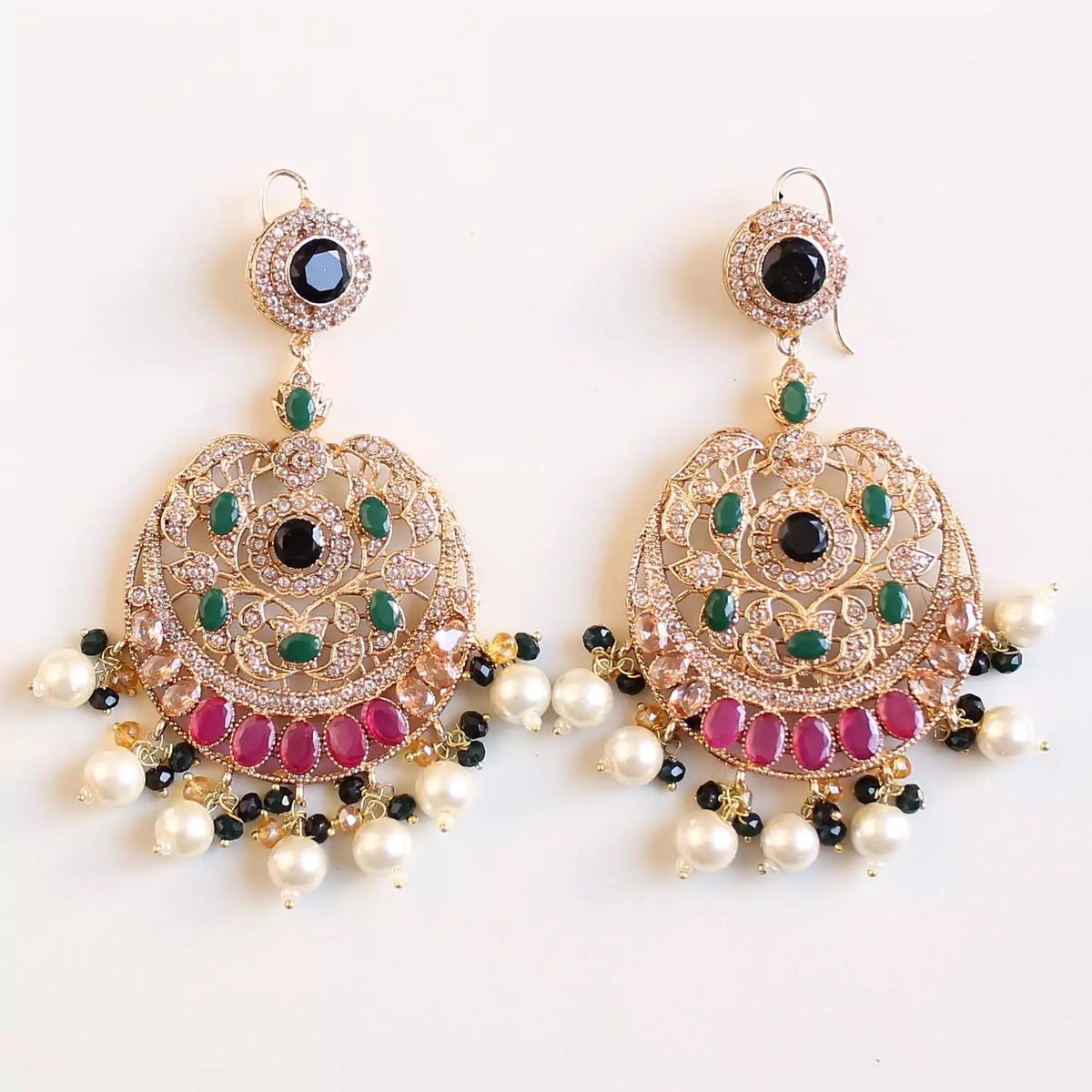 HUMAIMA EARRINGS