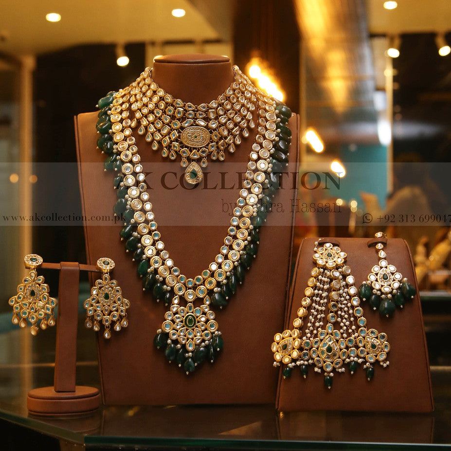 Hasan Set ZAHRA HASSAN SET