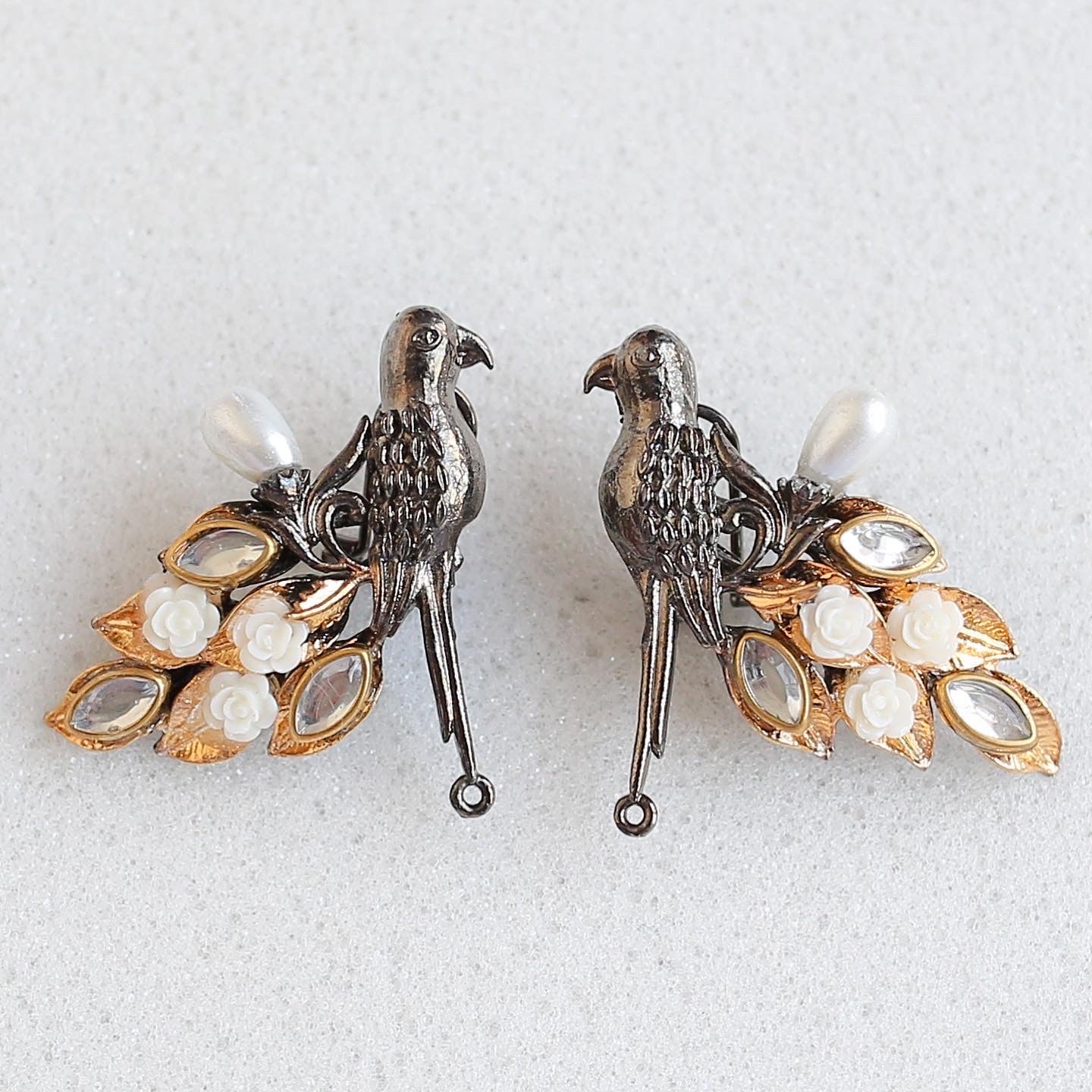 PAVO EARRINGS - SILVER