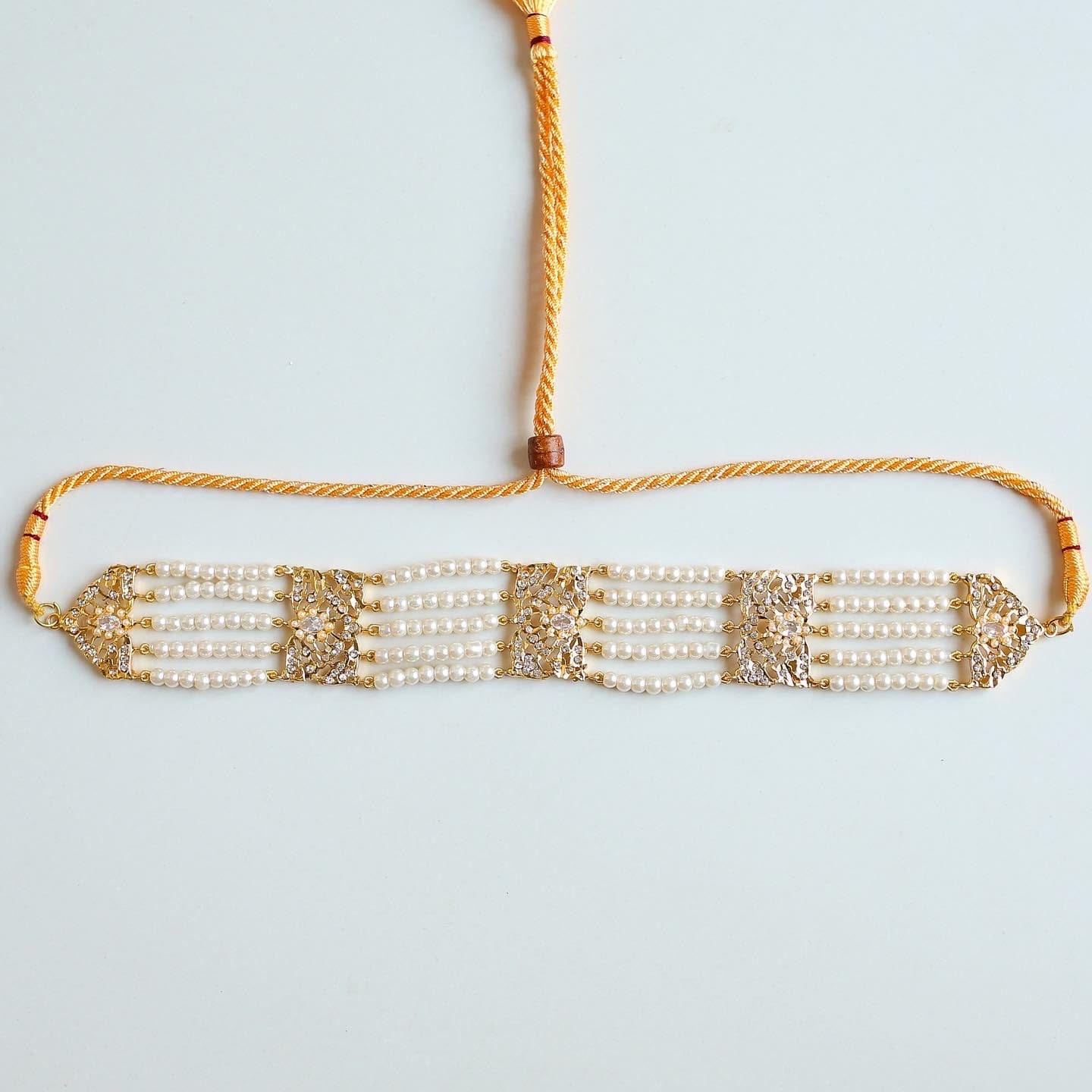 RUTAAB CHOKER